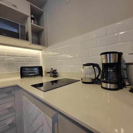 Cosmopolitan APT 1407, 5 Star Facilities, 15m SJO Airport, Parking, Pool, Gym San Jose  Bagian luar foto