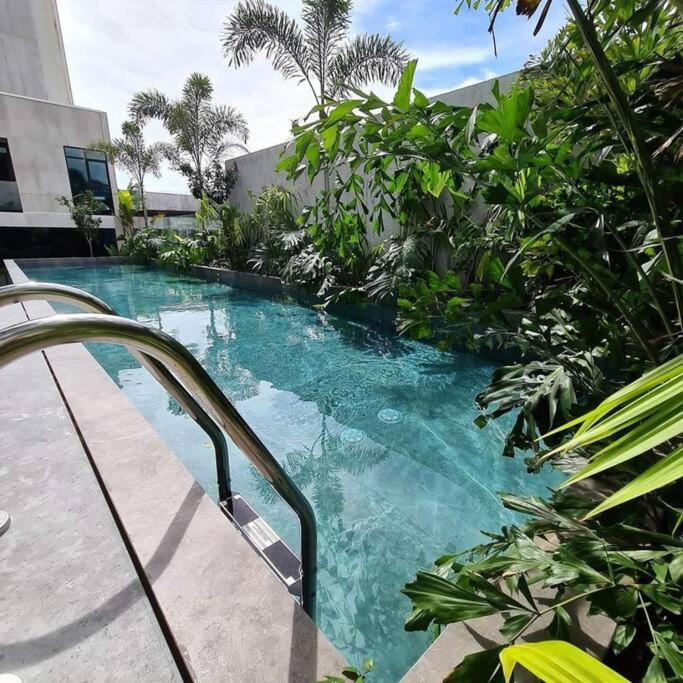 Cosmopolitan APT 1407, 5 Star Facilities, 15m SJO Airport, Parking, Pool, Gym San Jose  Bagian luar foto