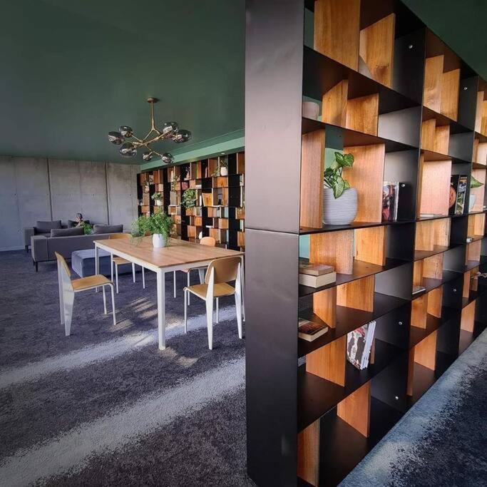 Cosmopolitan APT 1407, 5 Star Facilities, 15m SJO Airport, Parking, Pool, Gym San Jose  Bagian luar foto