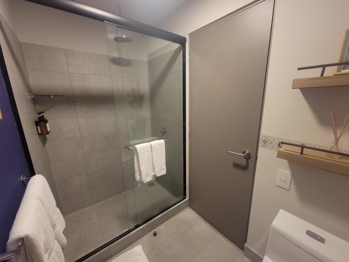 Cosmopolitan APT 1407, 5 Star Facilities, 15m SJO Airport, Parking, Pool, Gym San Jose  Bagian luar foto