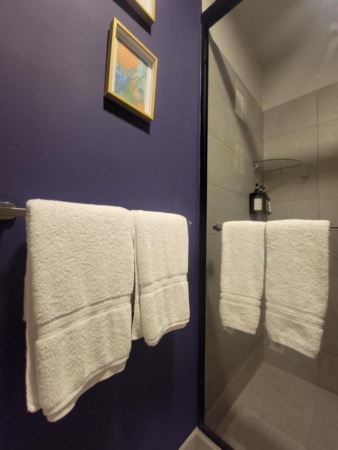 Cosmopolitan APT 1407, 5 Star Facilities, 15m SJO Airport, Parking, Pool, Gym San Jose  Bagian luar foto